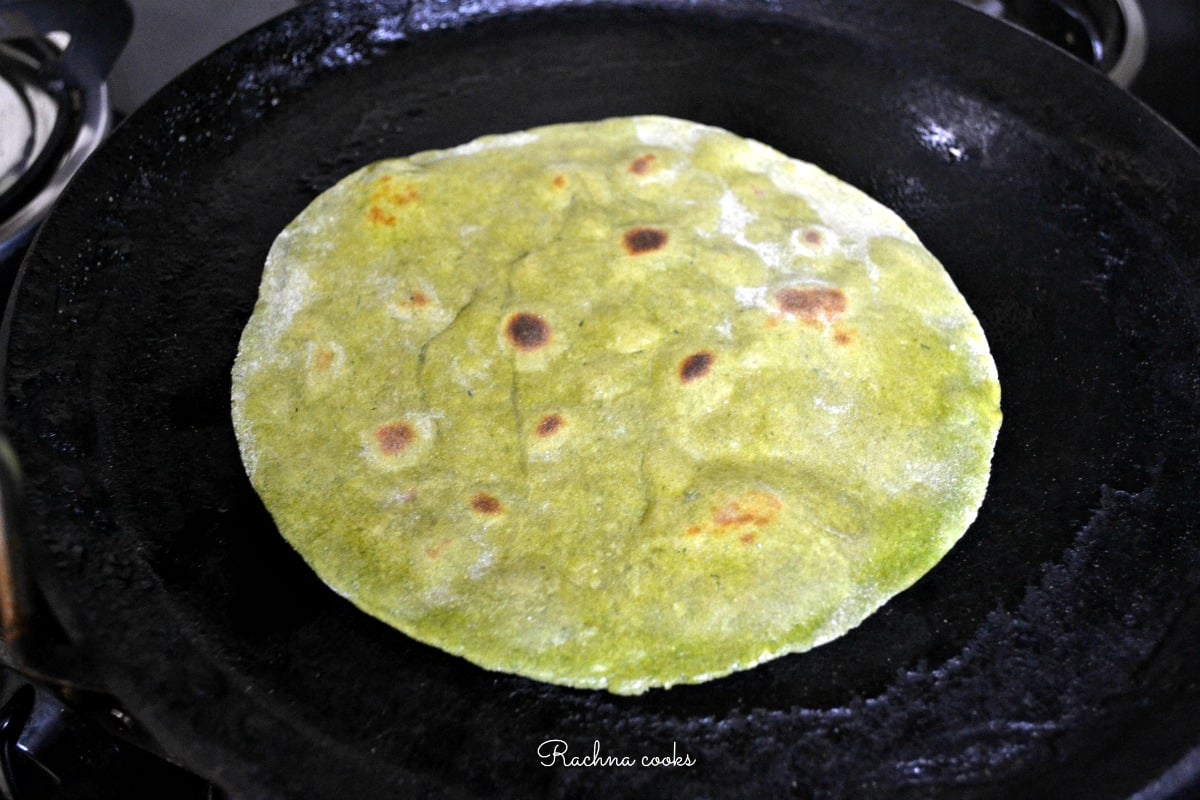 Spinach dill paratha