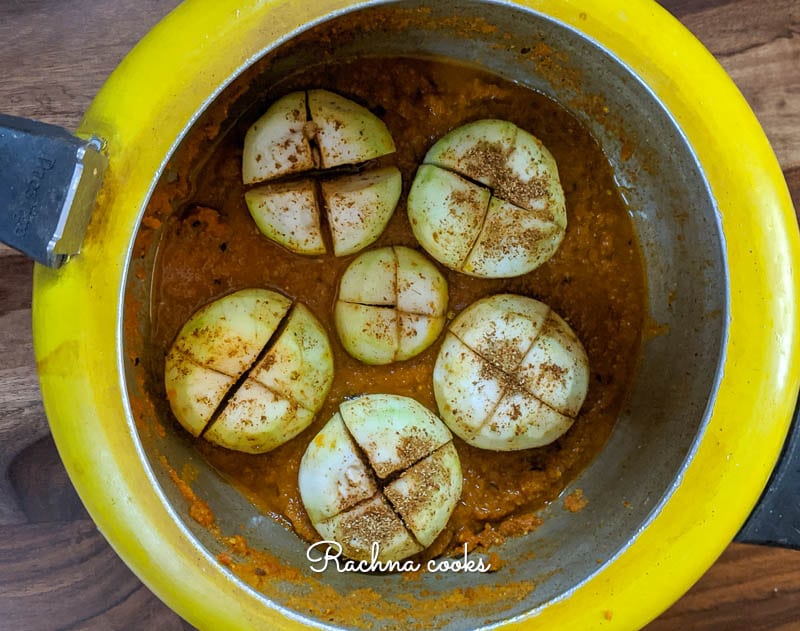stuffed apple gourds with curry paste in pressure cooker