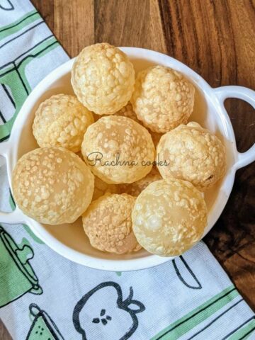 8 puris in a white bowl