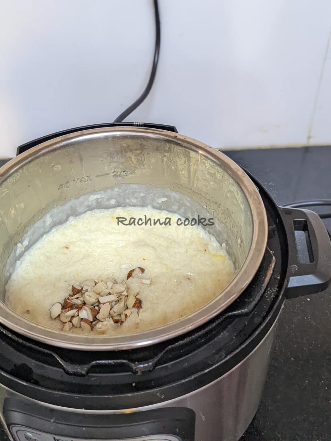 Instant Pot Kheer (Rice Pudding) - Rachna cooks