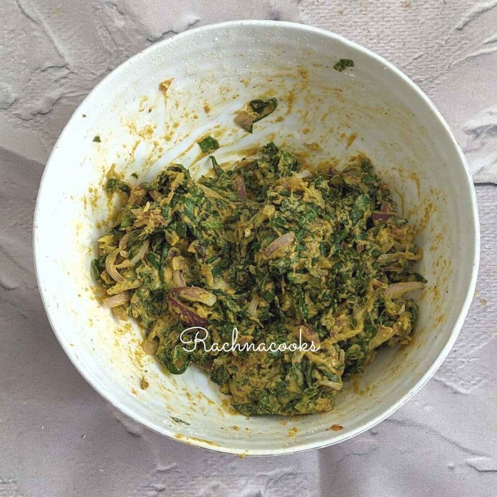 Spinach Pakora | Palak Pakora Recipe - Rachna cooks