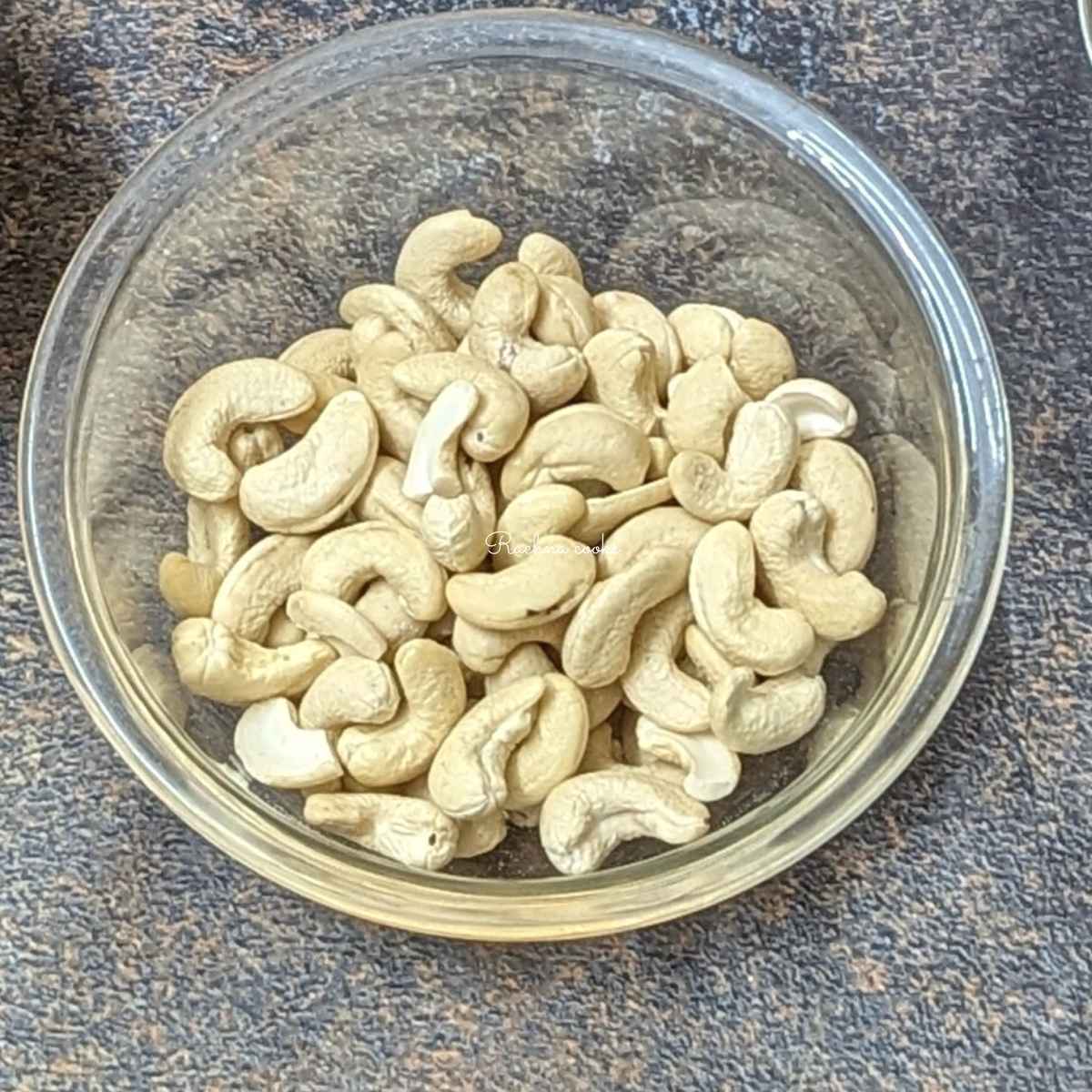 Raw cashews in a bowl