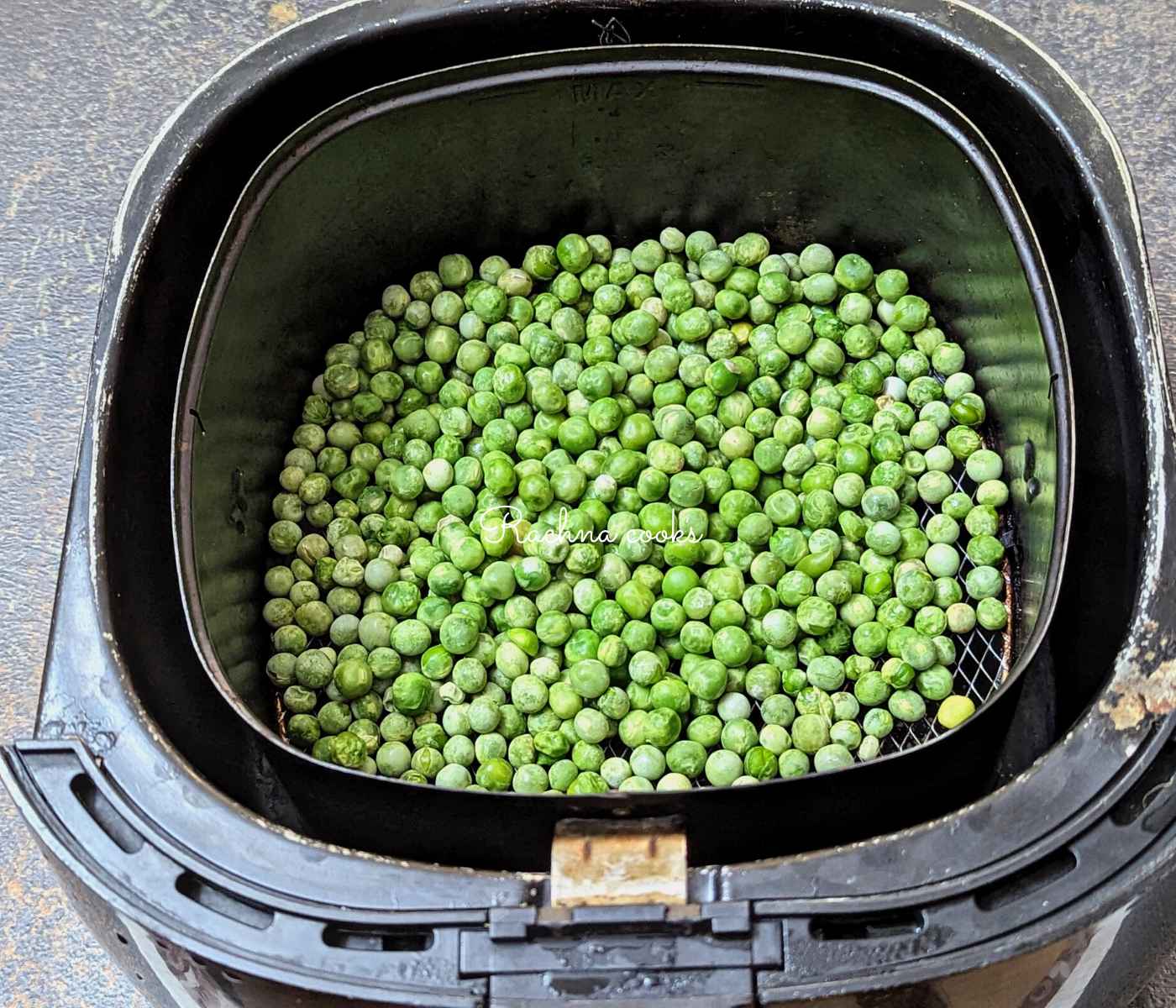 Peas in air fryer for crisping up