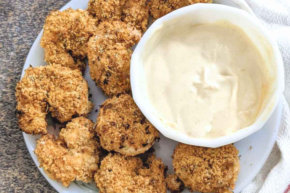 Crunchy bang bang shrimp on a plate.