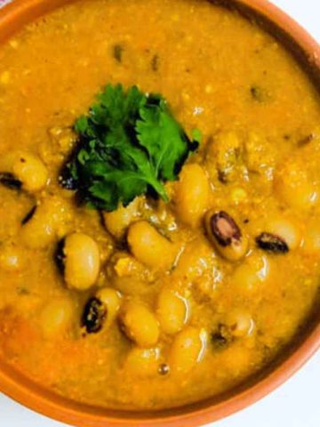 A nice bowl of black eyed peas curry