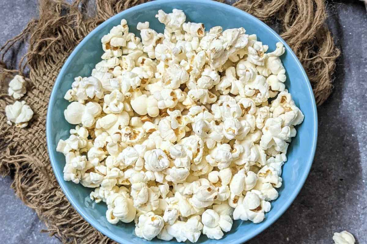 Air fried popcorn in a bowl