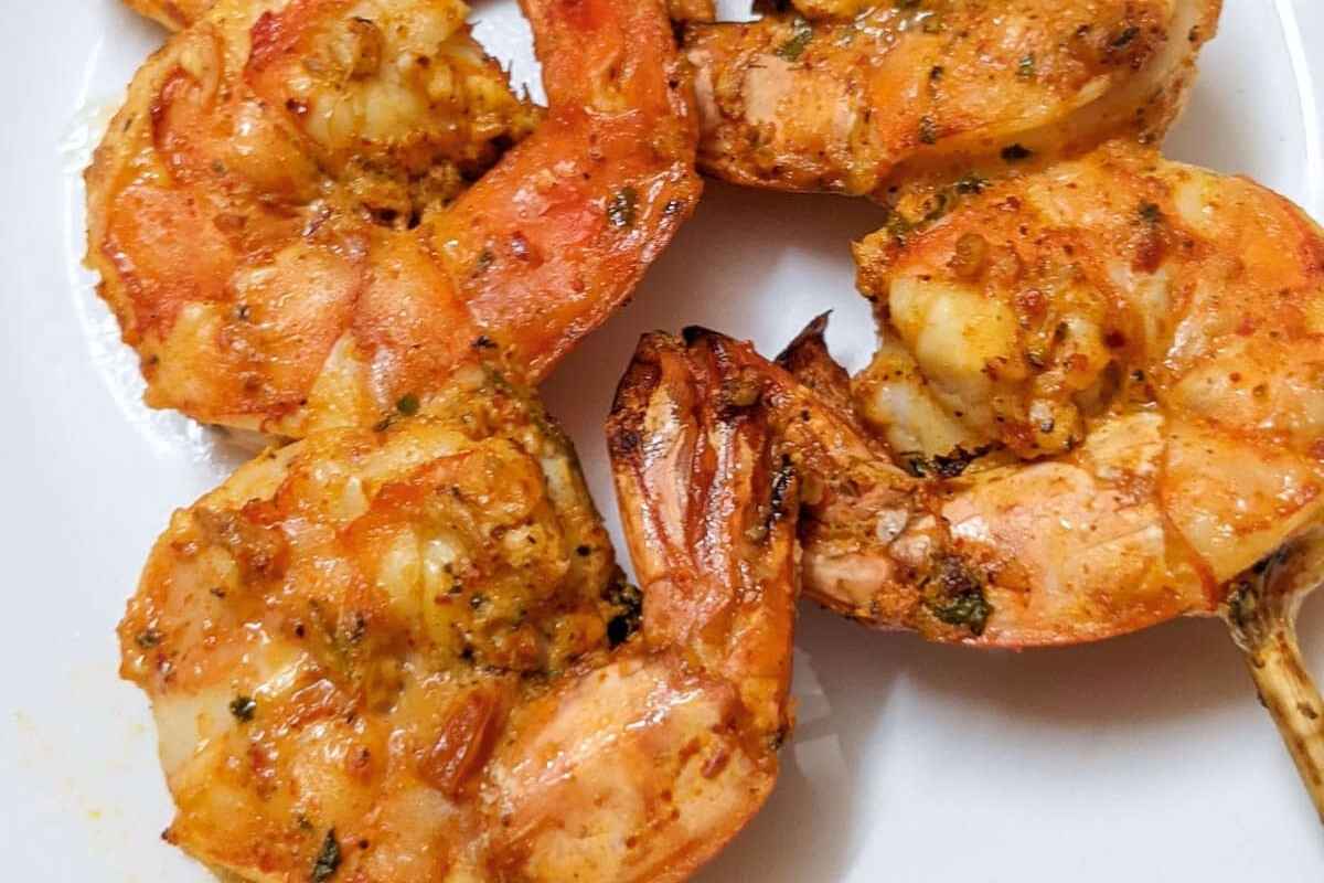 Tandoori shrimp on a plate