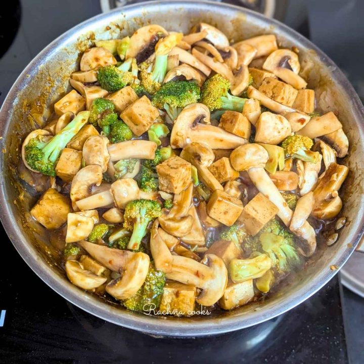 Broccoli, Tofu and Mushroom Stir Fry - Rachna cooks