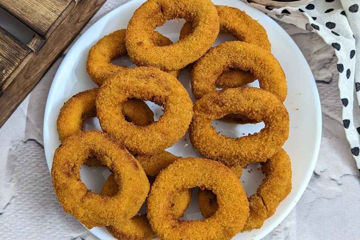 Air fried onion rings on a plate