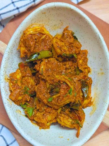 Prawn sukka served in a platter