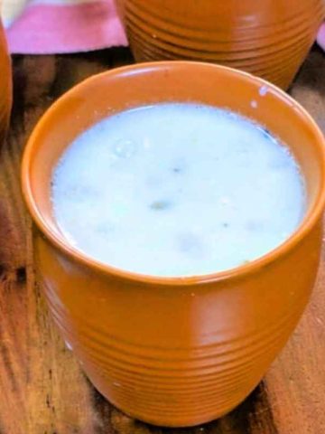 Thandai in a glass