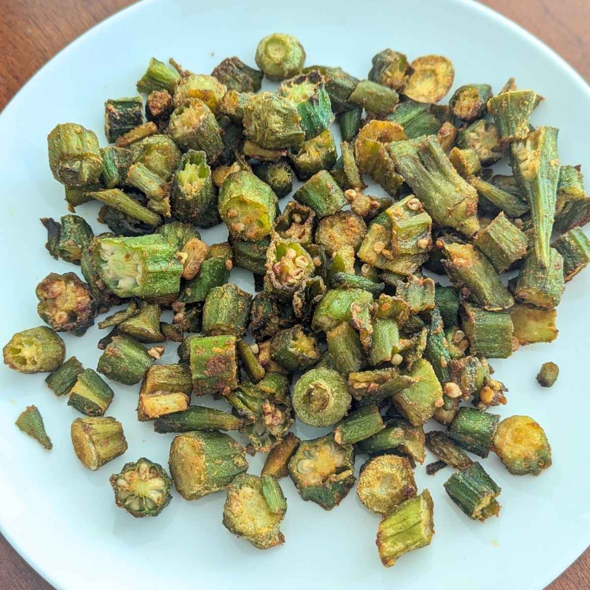 Crispy air fried okra on a plate