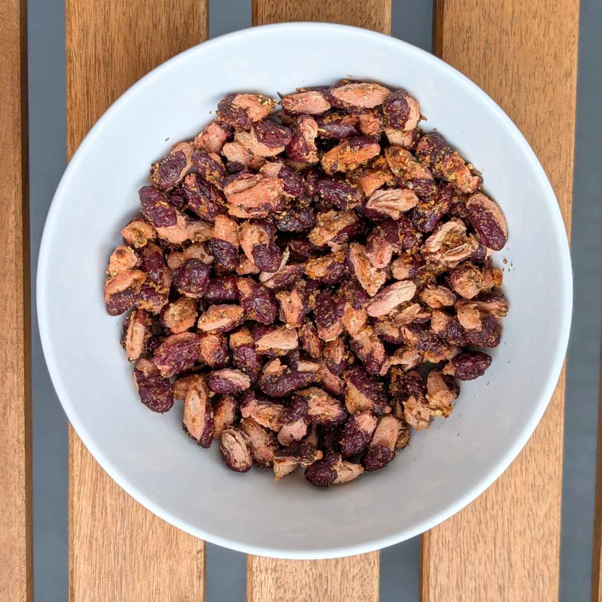 Roasted kidney beans after air frying in a bowl.